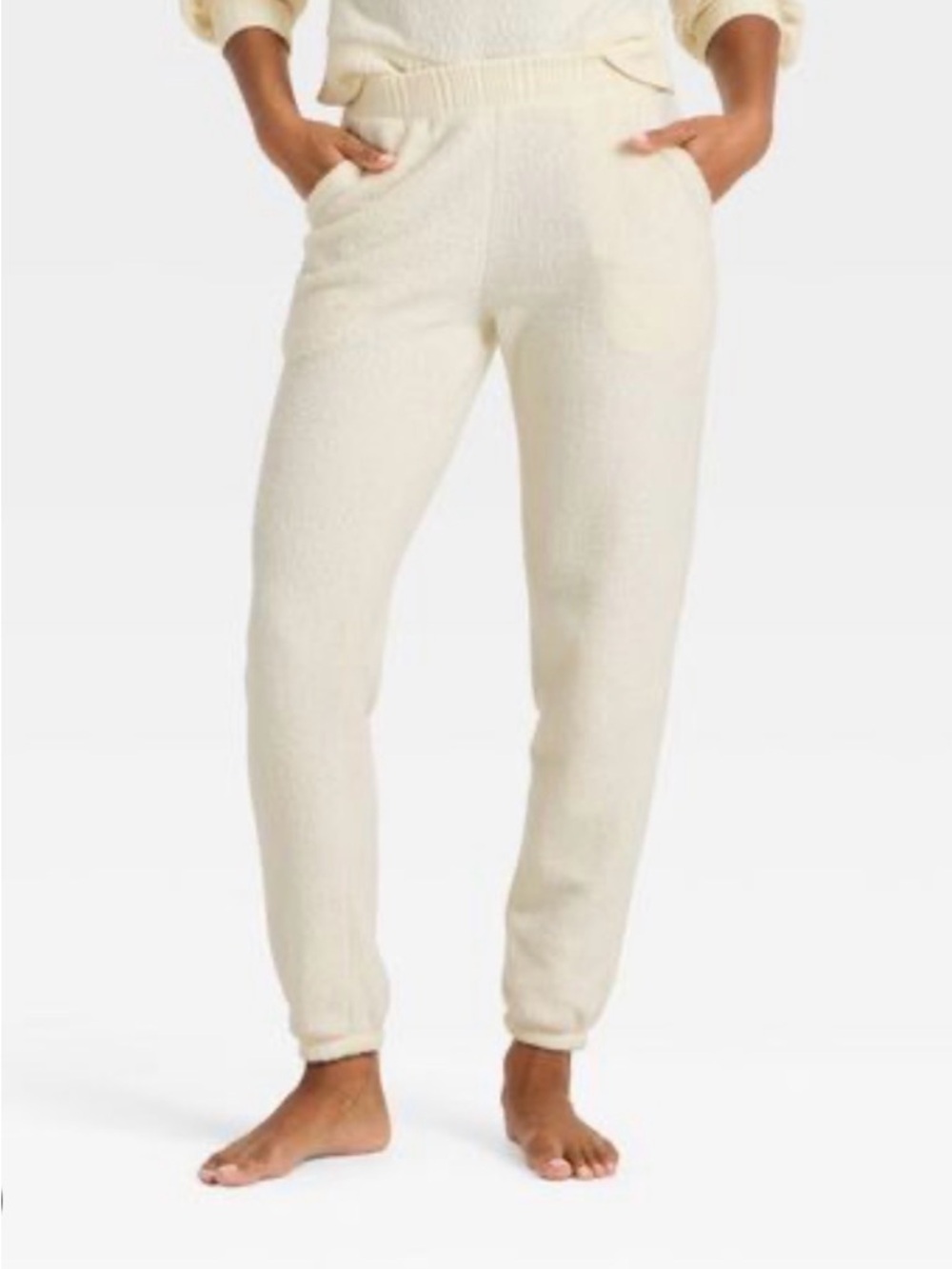 Women’s Cozy Cream Fleece Jogger Pants